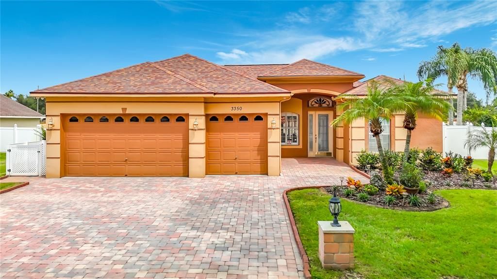 En Venta: $550,000 (4 camas, 3 baños, 2116 Pies cuadrados)