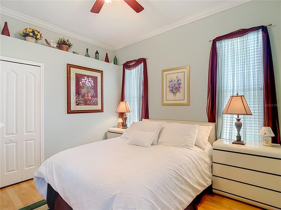 En Venta: $550,000 (4 camas, 3 baños, 2116 Pies cuadrados)
