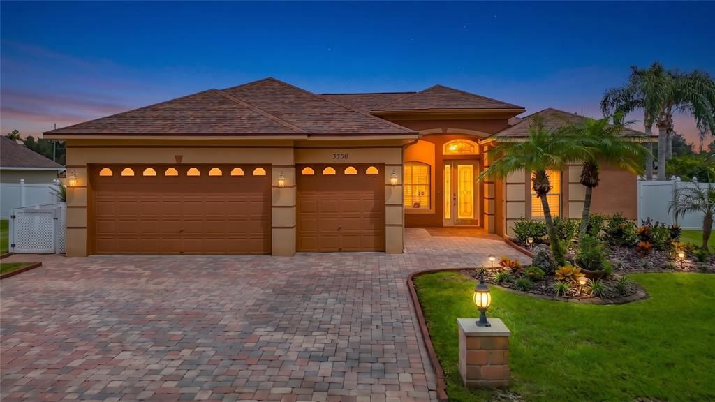 En Venta: $550,000 (4 camas, 3 baños, 2116 Pies cuadrados)