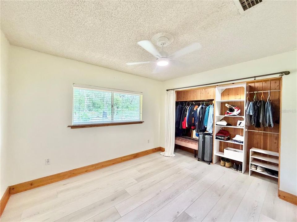 For Sale: $429,900 (3 beds, 2 baths, 1502 Square Feet)
