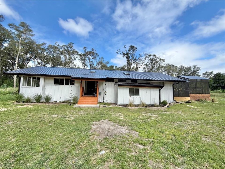 For Sale: $429,900 (3 beds, 2 baths, 1502 Square Feet)