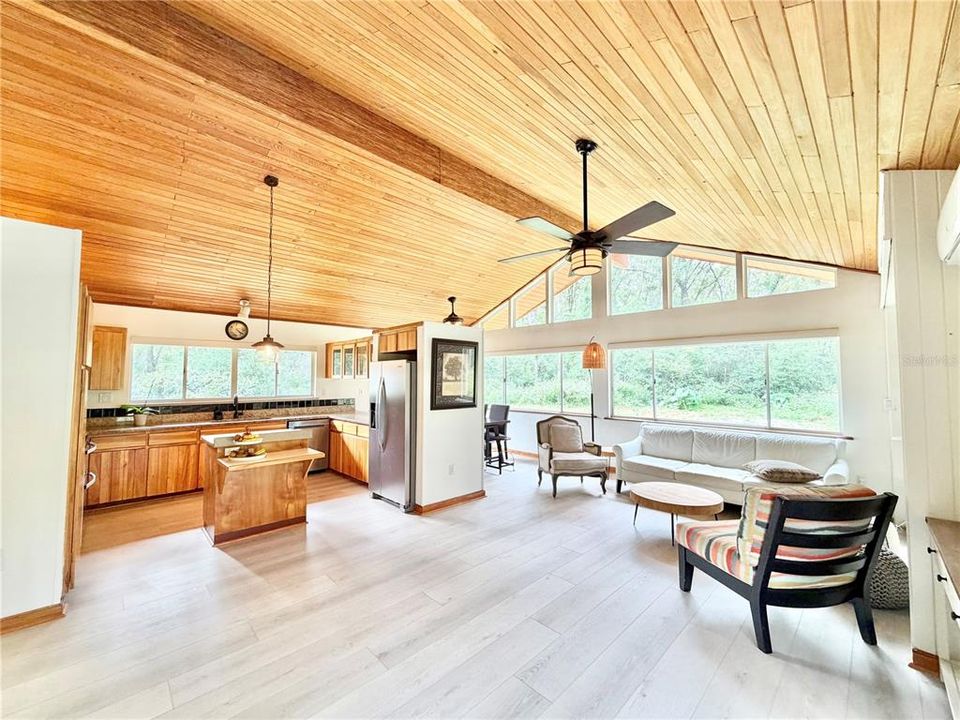 For Sale: $429,900 (3 beds, 2 baths, 1502 Square Feet)