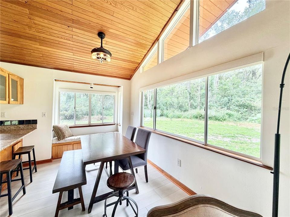 For Sale: $429,900 (3 beds, 2 baths, 1502 Square Feet)