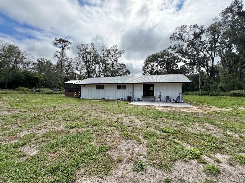 For Sale: $429,900 (3 beds, 2 baths, 1502 Square Feet)