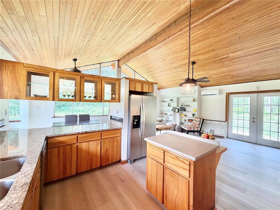 For Sale: $429,900 (3 beds, 2 baths, 1502 Square Feet)