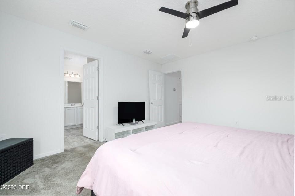 For Sale: $250,000 (3 beds, 2 baths, 1734 Square Feet)