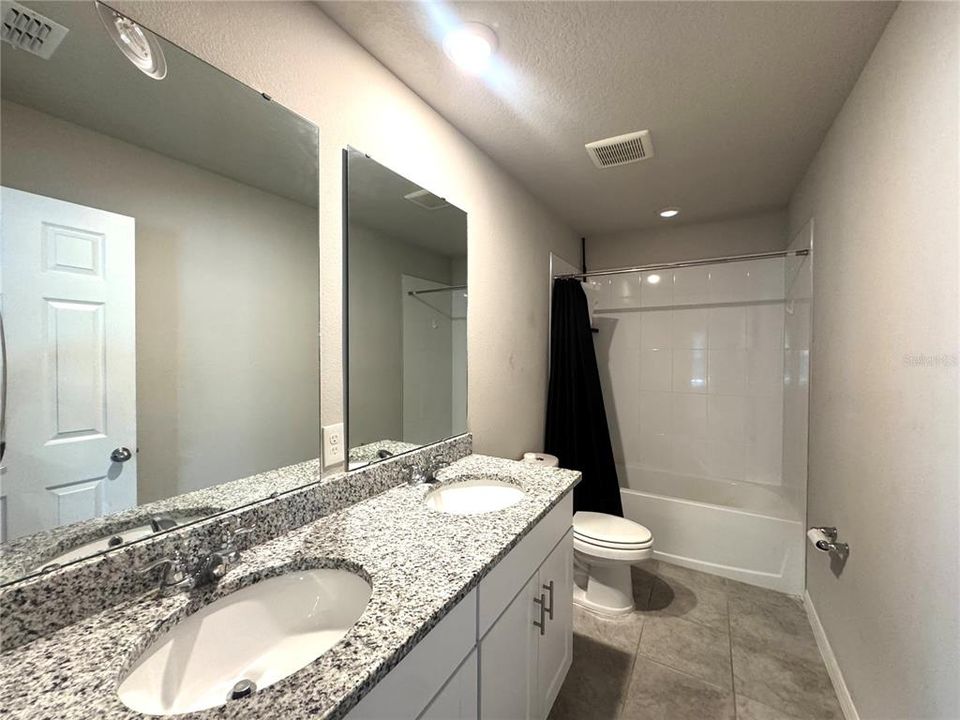 В аренду: $2,399 (4 спален, 3 ванн, 2170 Квадратных фут)