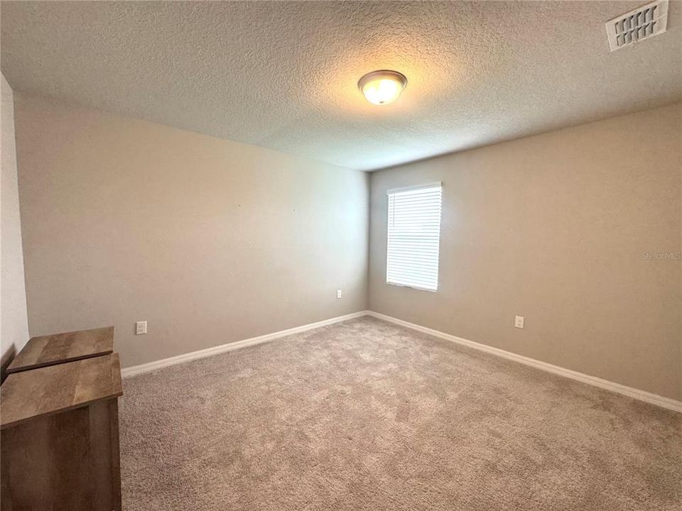 В аренду: $2,399 (4 спален, 3 ванн, 2170 Квадратных фут)