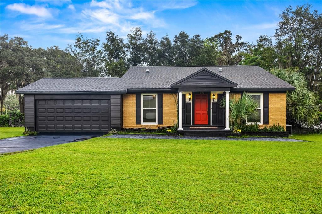 : $299,900 (3 camas, 2 baños, 1649 Pies cuadrados)