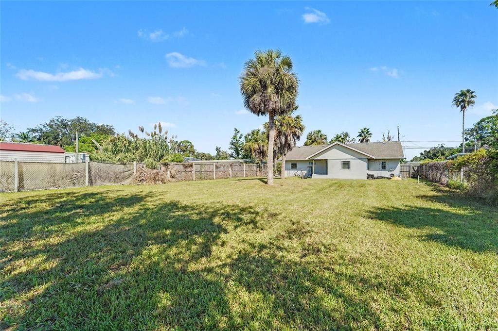 For Sale: $149,900 (4 beds, 2 baths, 1200 Square Feet)