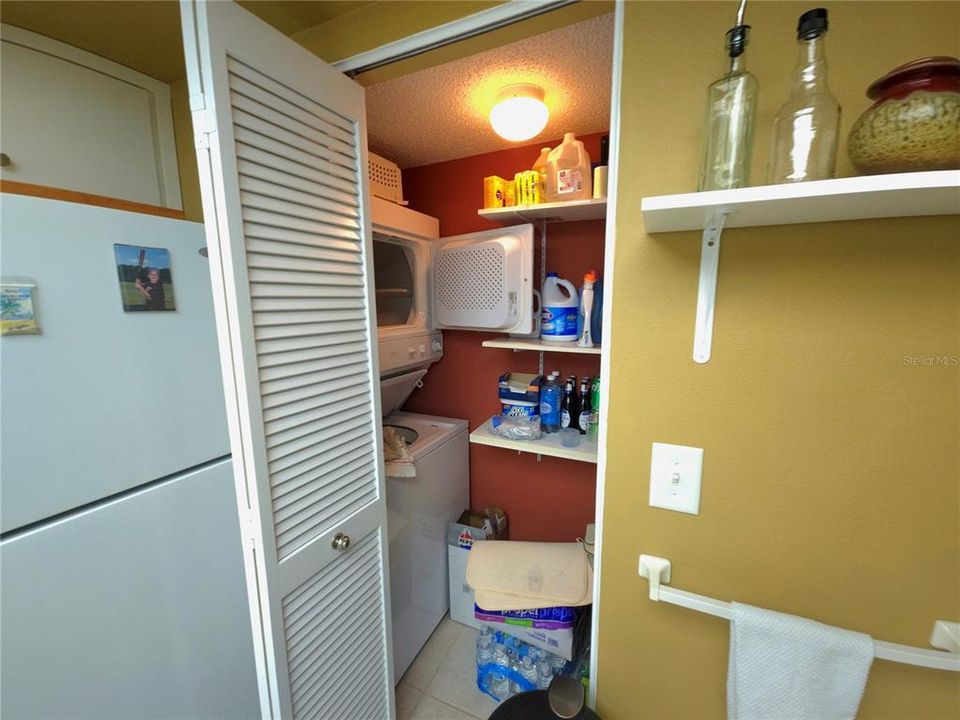 На продажу: $349,000 (3 спален, 2 ванн, 1592 Квадратных фут)