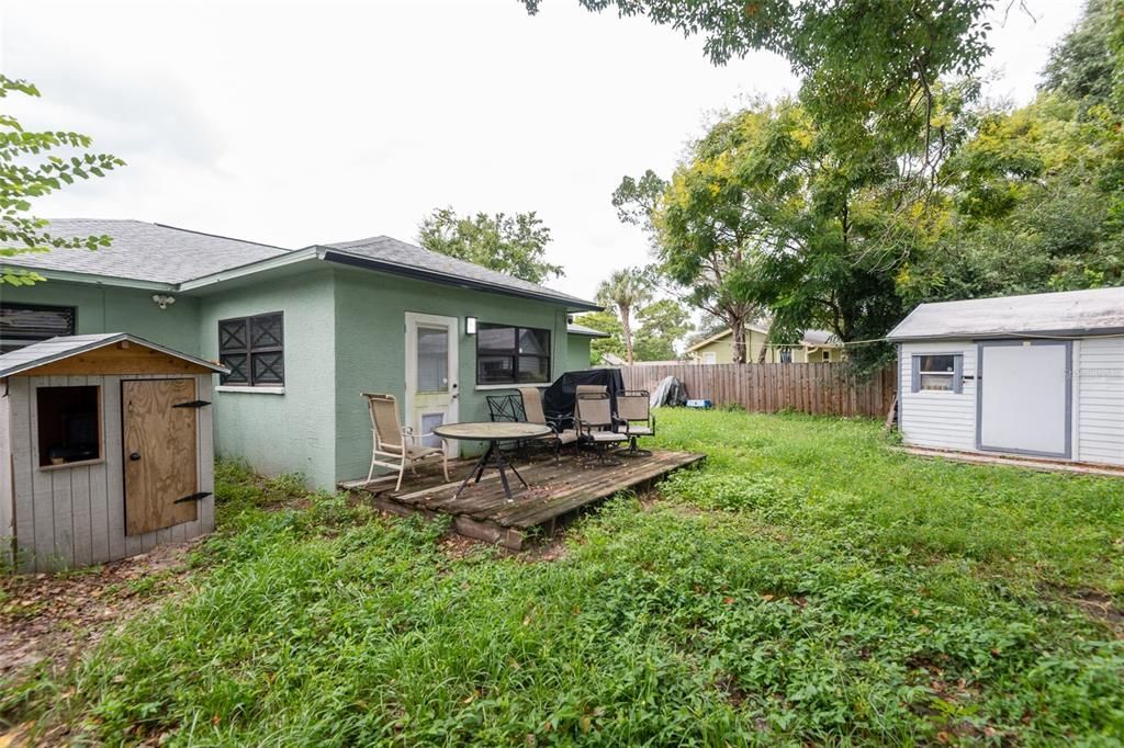 For Sale: $325,000 (3 beds, 2 baths, 1488 Square Feet)