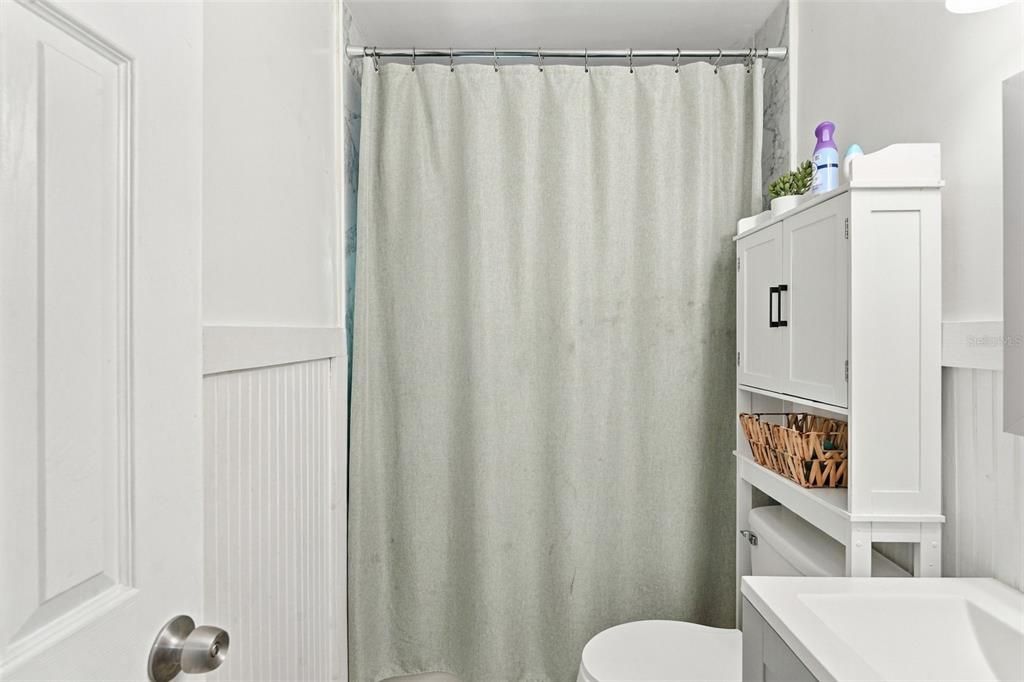 For Sale: $249,000 (2 beds, 1 baths, 1139 Square Feet)