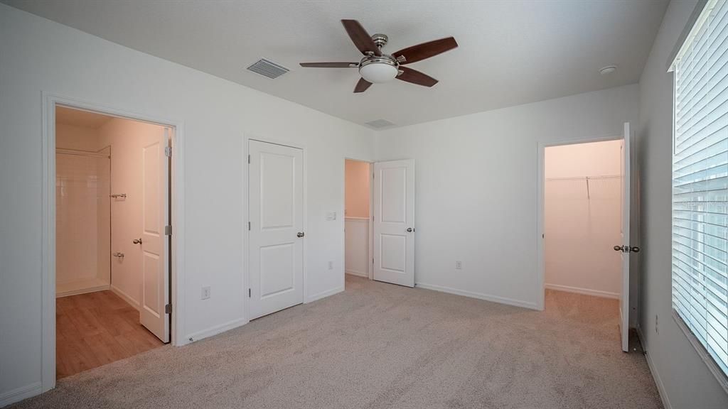 For Rent: $2,200 (3 beds, 2 baths, 1673 Square Feet)