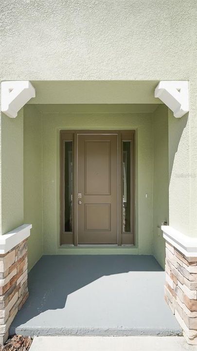For Rent: $2,200 (3 beds, 2 baths, 1673 Square Feet)