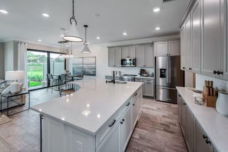 For Sale: $397,850 (3 beds, 2 baths, 1967 Square Feet)