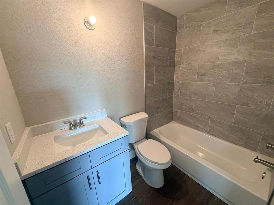 For Rent: $1,500 (2 beds, 2 baths, 930 Square Feet)