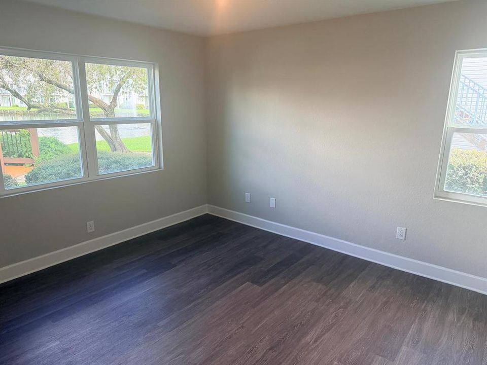 For Rent: $1,500 (2 beds, 2 baths, 930 Square Feet)
