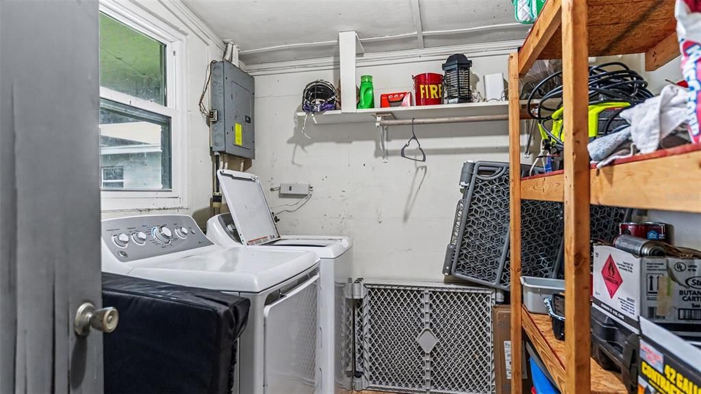 Activo con contrato: $199,500 (3 camas, 1 baños, 1170 Pies cuadrados)