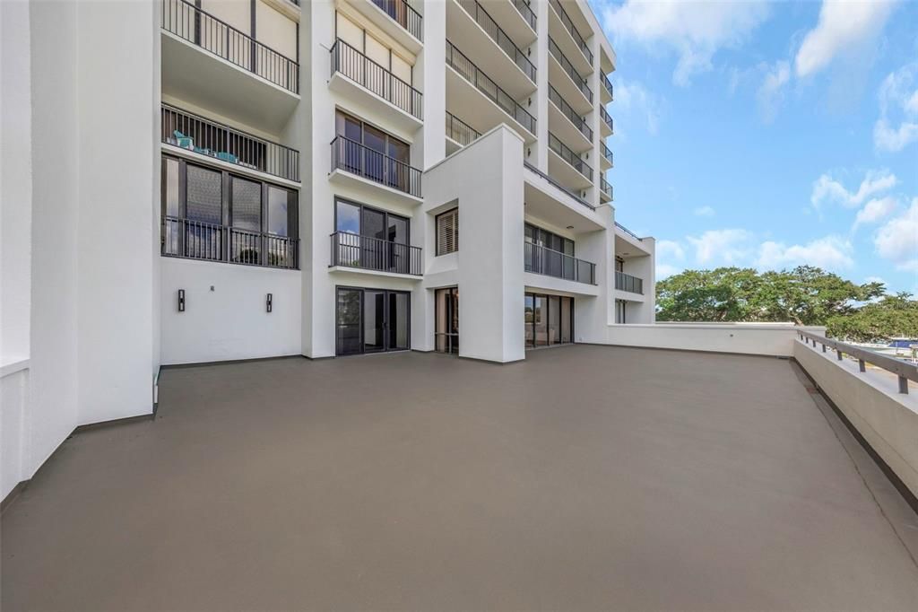 For Sale: $625,000 (2 beds, 2 baths, 1891 Square Feet)