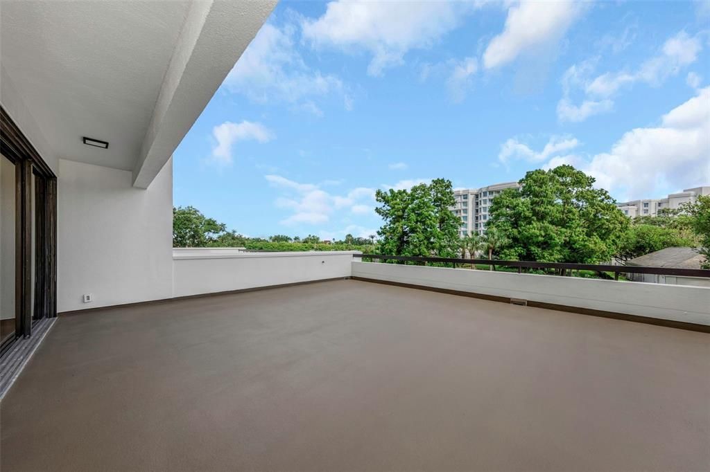 For Sale: $625,000 (2 beds, 2 baths, 1891 Square Feet)