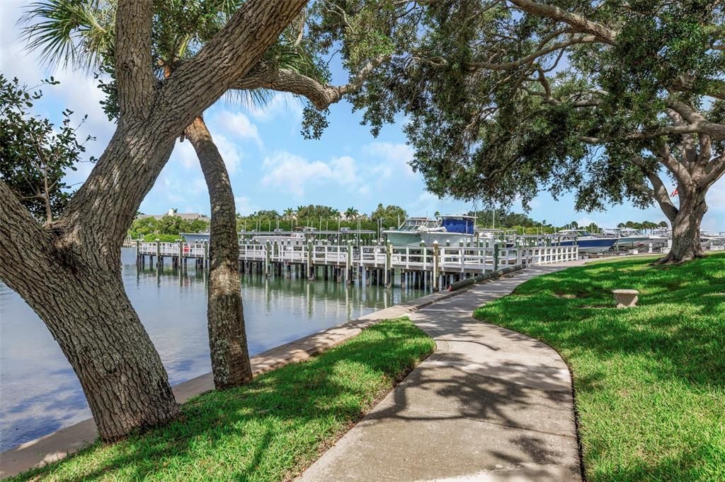 For Sale: $625,000 (2 beds, 2 baths, 1891 Square Feet)