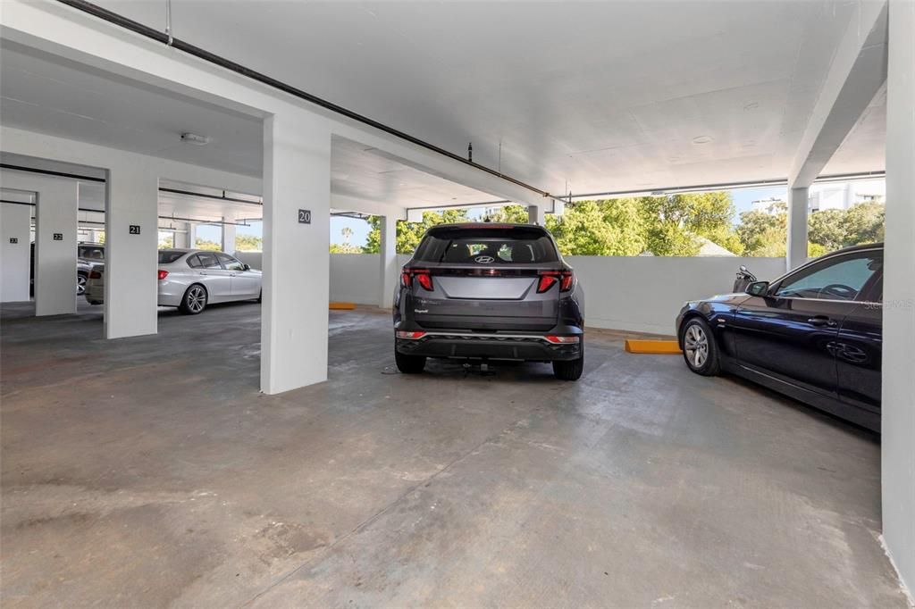 For Sale: $625,000 (2 beds, 2 baths, 1891 Square Feet)