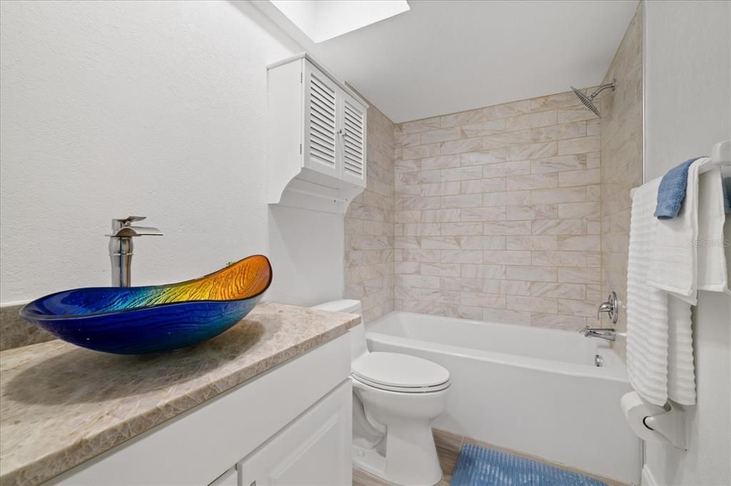 En Venta: $279,900 (2 camas, 2 baños, 1025 Pies cuadrados)