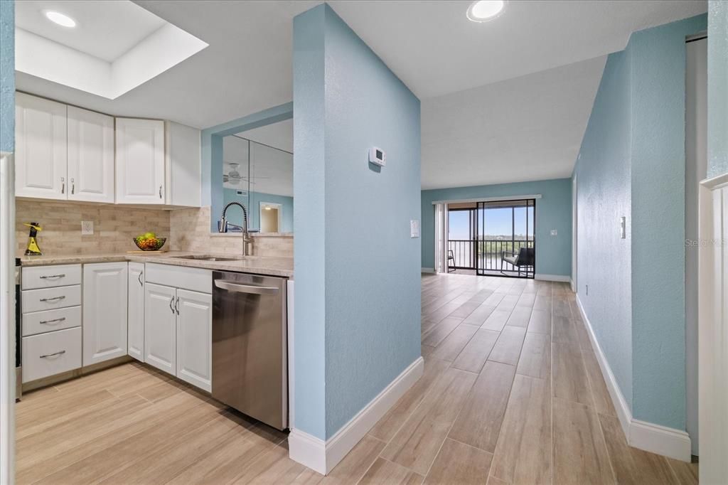 En Venta: $279,900 (2 camas, 2 baños, 1025 Pies cuadrados)