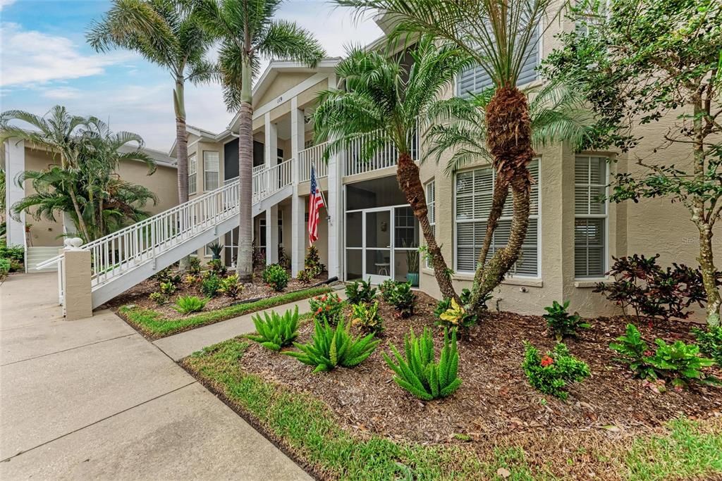 For Sale: $315,000 (2 beds, 2 baths, 1674 Square Feet)