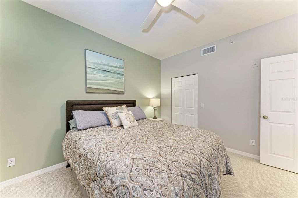 For Sale: $315,000 (2 beds, 2 baths, 1674 Square Feet)