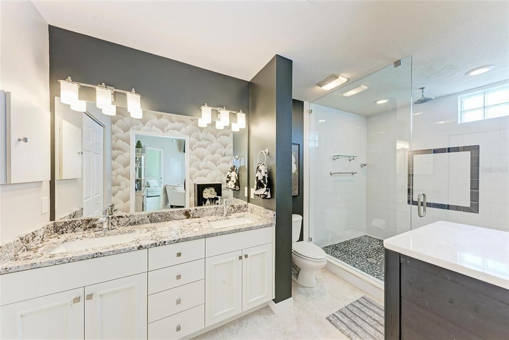 For Sale: $315,000 (2 beds, 2 baths, 1674 Square Feet)