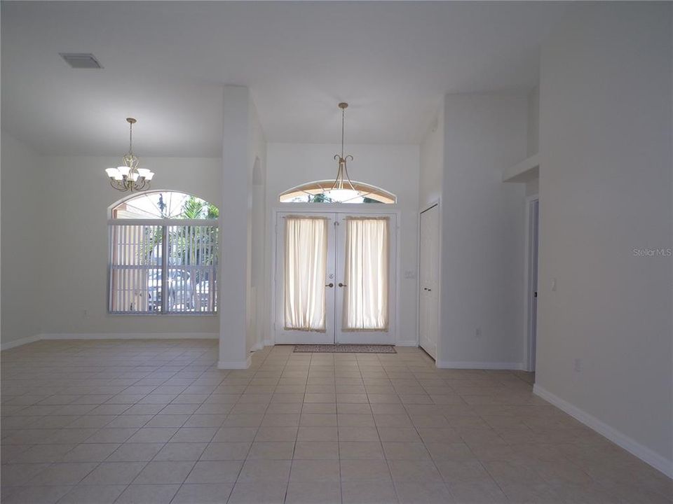 En Renta: $1,995 (3 camas, 2 baños, 1863 Pies cuadrados)