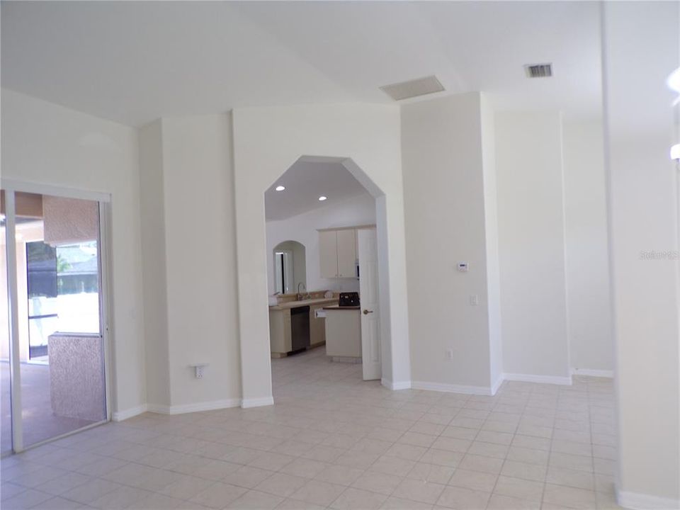 En Renta: $1,995 (3 camas, 2 baños, 1863 Pies cuadrados)