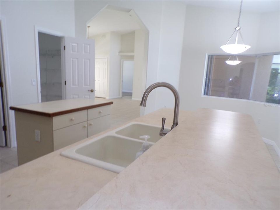 En Renta: $1,995 (3 camas, 2 baños, 1863 Pies cuadrados)