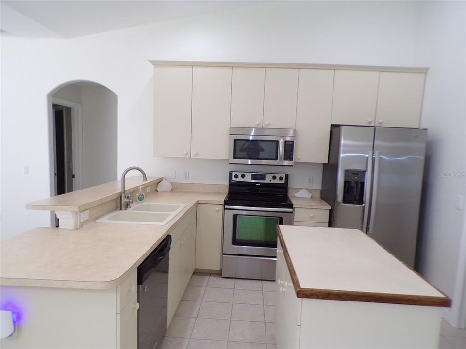 En Renta: $1,995 (3 camas, 2 baños, 1863 Pies cuadrados)