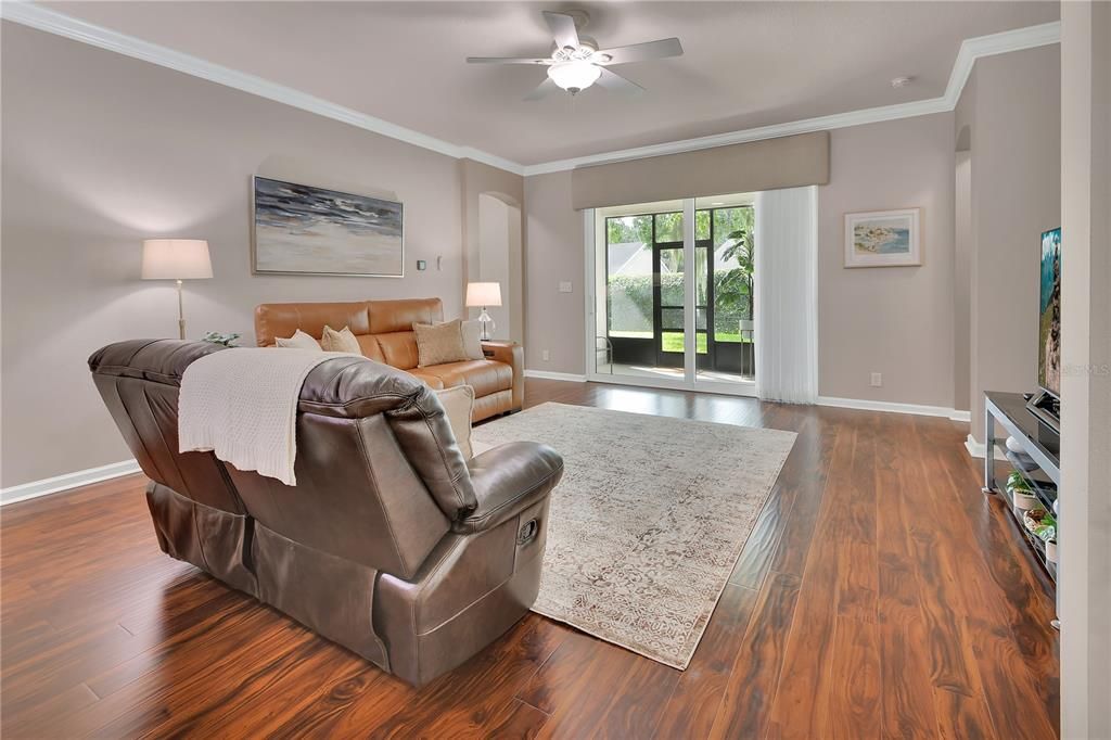 For Sale: $419,900 (3 beds, 2 baths, 2005 Square Feet)