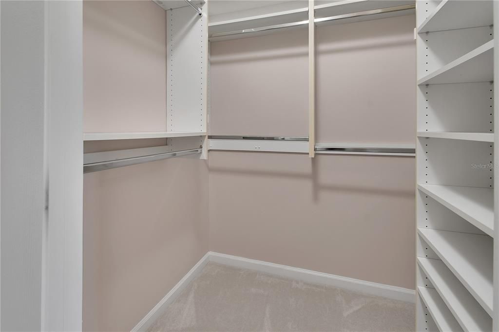 For Sale: $419,900 (3 beds, 2 baths, 2005 Square Feet)
