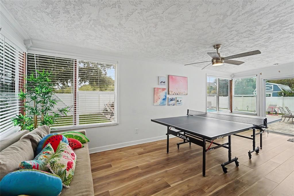 For Sale: $525,000 (3 beds, 2 baths, 1550 Square Feet)