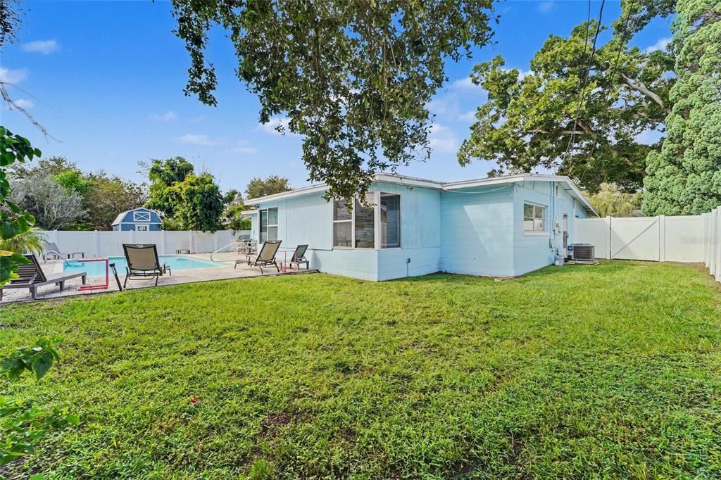 For Sale: $525,000 (3 beds, 2 baths, 1550 Square Feet)