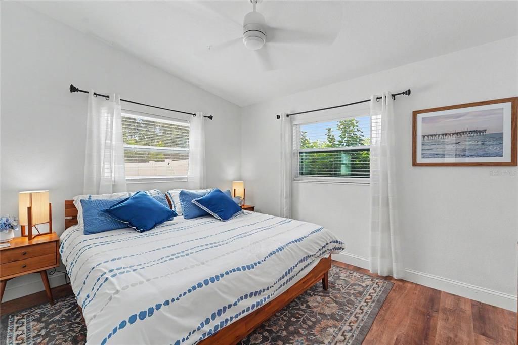For Sale: $525,000 (3 beds, 2 baths, 1550 Square Feet)