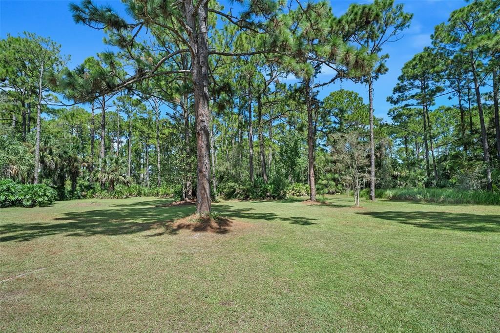 En Venta: $899,000 (4 camas, 2 baños, 3001 Pies cuadrados)