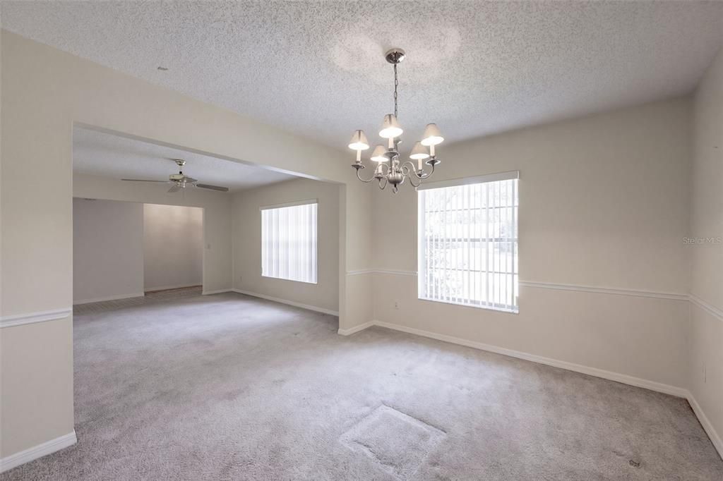 For Sale: $365,000 (3 beds, 2 baths, 1428 Square Feet)
