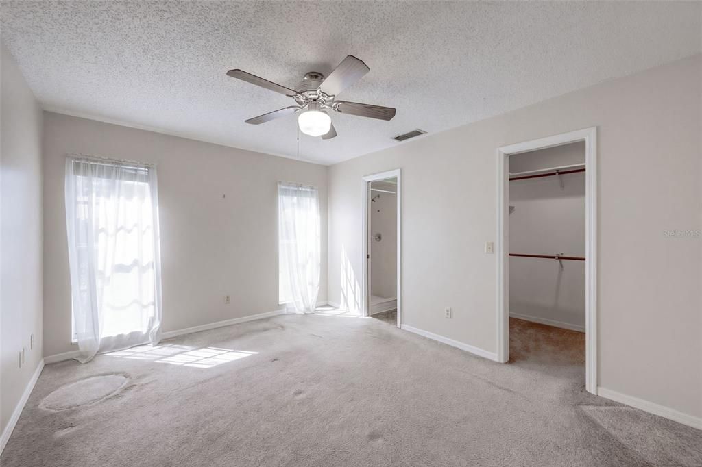 For Sale: $365,000 (3 beds, 2 baths, 1428 Square Feet)