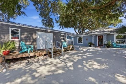 For Sale: $624,800 (3 beds, 2 baths, 1824 Square Feet)