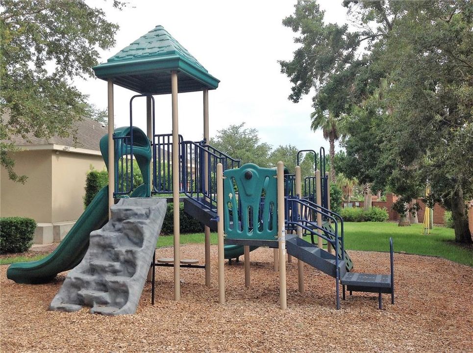 For Rent: $2,300 (3 beds, 2 baths, 1751 Square Feet)