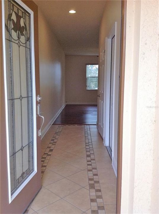 For Rent: $2,300 (3 beds, 2 baths, 1751 Square Feet)