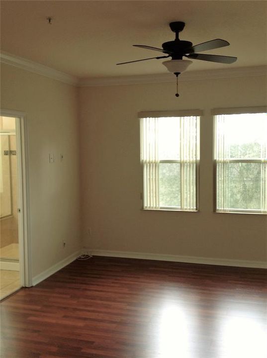 For Rent: $2,300 (3 beds, 2 baths, 1751 Square Feet)