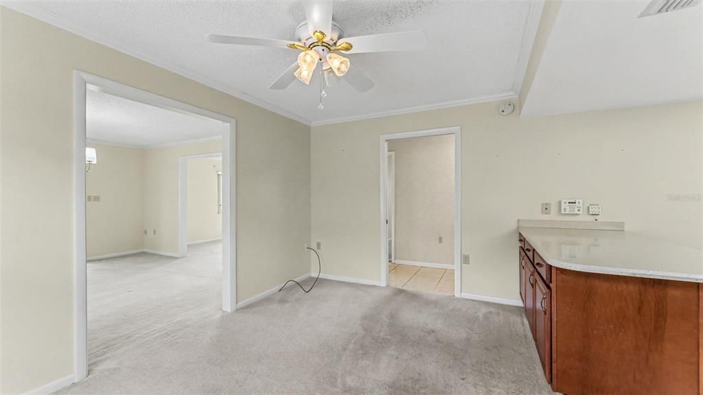 На продажу: $265,000 (2 спален, 2 ванн, 1885 Квадратных фут)