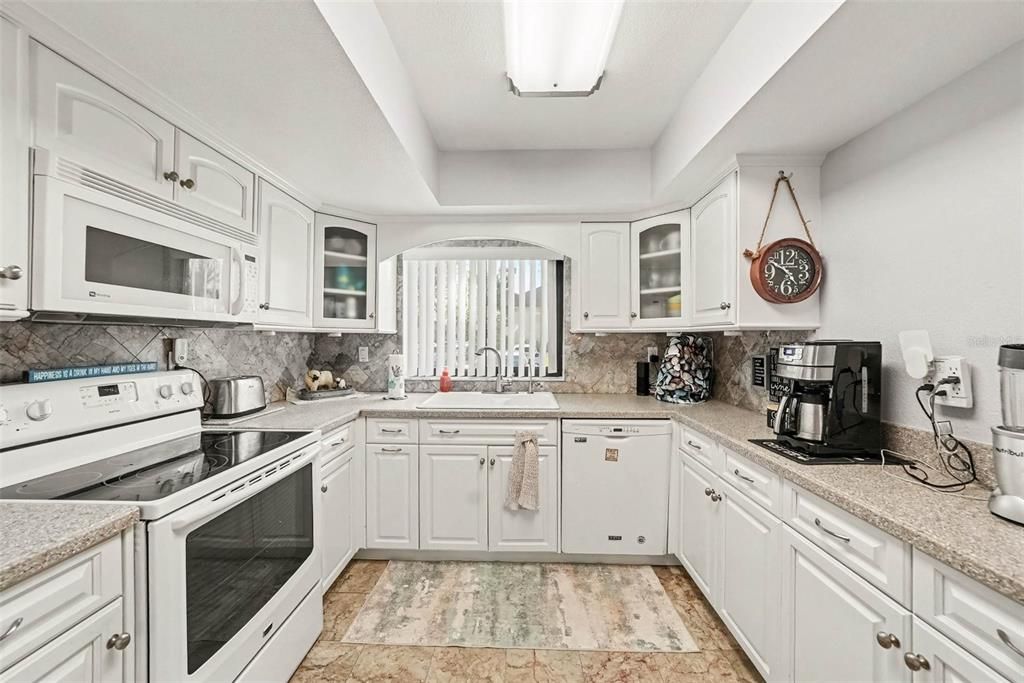 : $168,900 (2 camas, 2 baños, 975 Pies cuadrados)